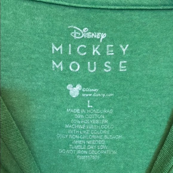 Outdoor Adventure  Mickey Mouse Short Sleeve Tee size L - Picture 2 of 4